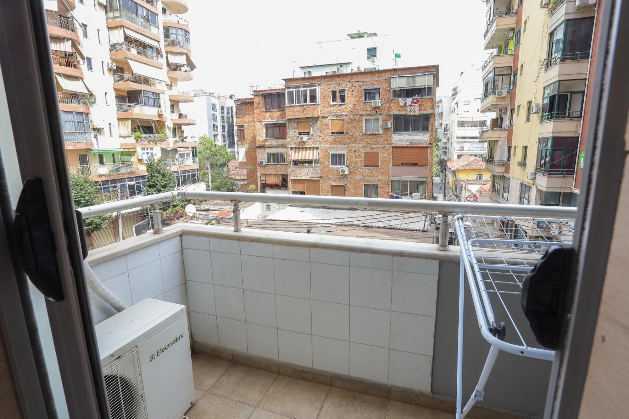 New Bazar Selvia Appartement Tirana